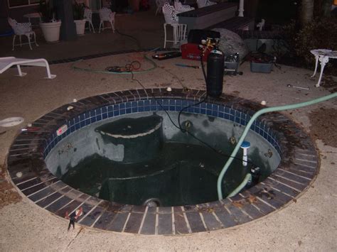 Pool Leak Detection Company Can’t Find Large Leak. : r/pools